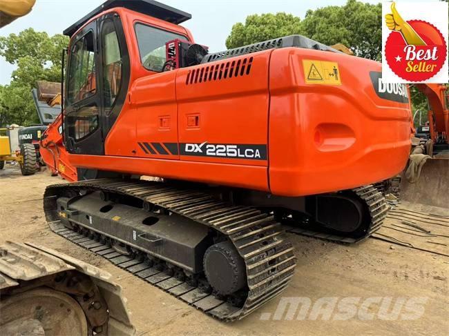 Doosan DX 225 LCA Гусеничные экскаваторы