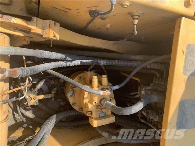 Hyundai R215-7 Гусеничные экскаваторы