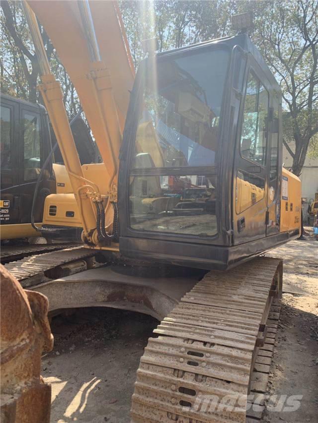 Hyundai R215-7 Гусеничные экскаваторы