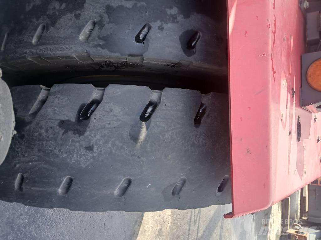 Kalmar DCG100-45ED7 Контейнерные вилочные погрузчики
