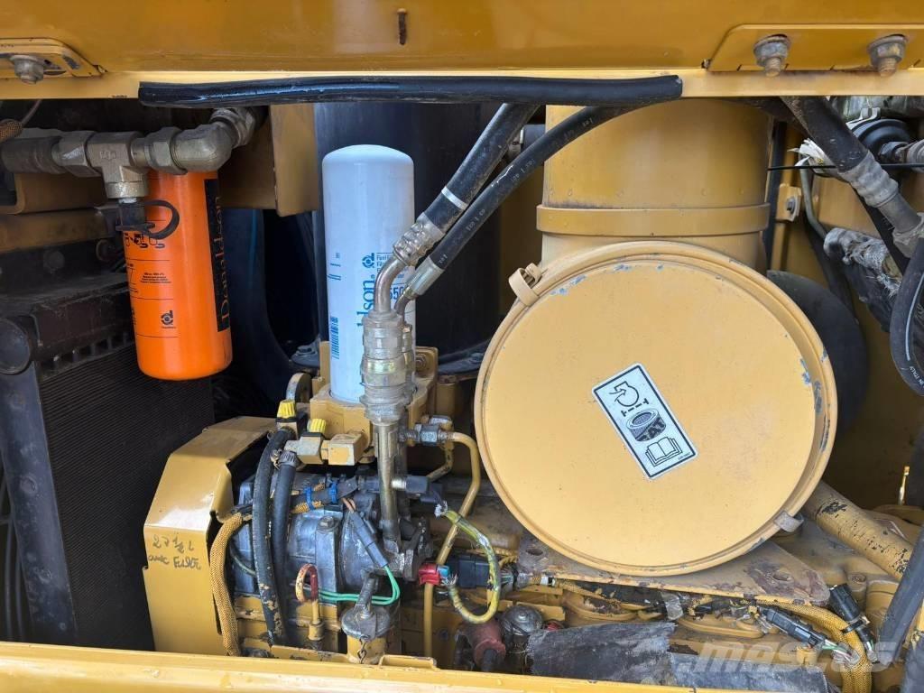 CAT D 6 N LGP Гусеничные бульдозеры