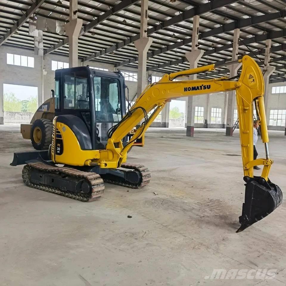 Komatsu PC 30 MR-3 Мини-экскаваторы