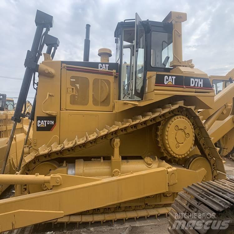 CAT D7H Гусеничные бульдозеры