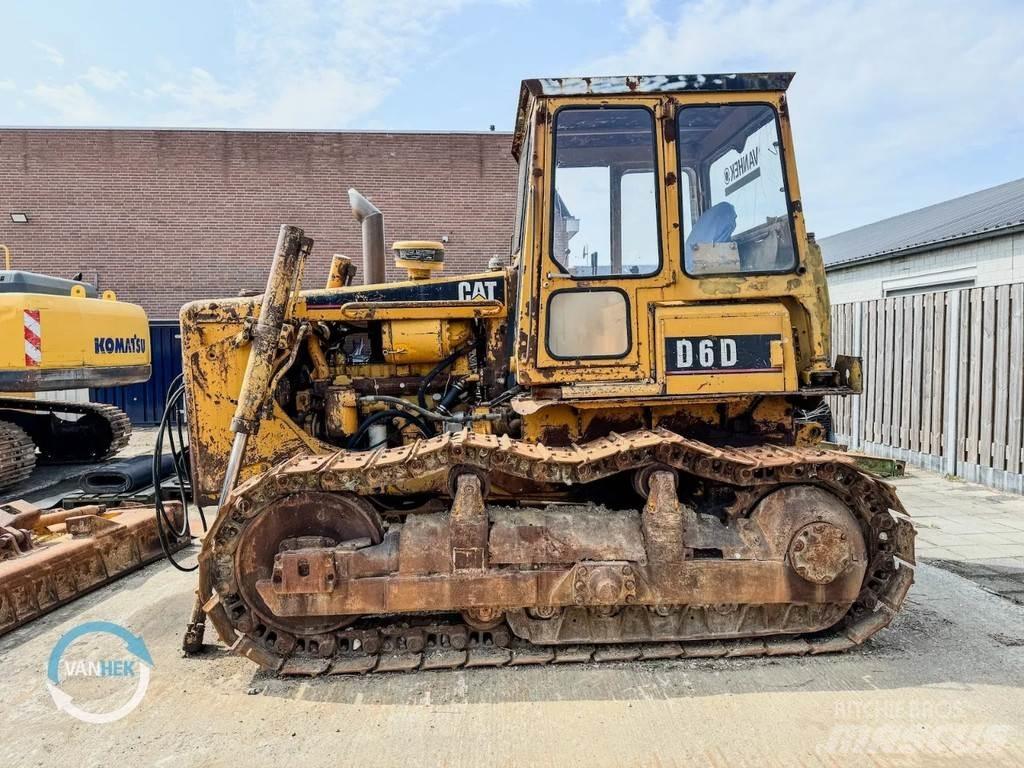 CAT D6D Гусеничные бульдозеры