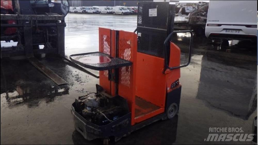 JLG DSP-M Самоходные электроштабелёры
