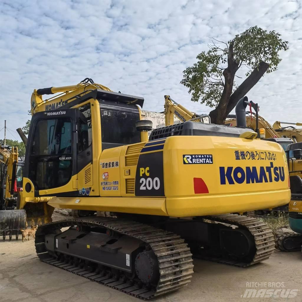 Komatsu PC 200 Гусеничные экскаваторы