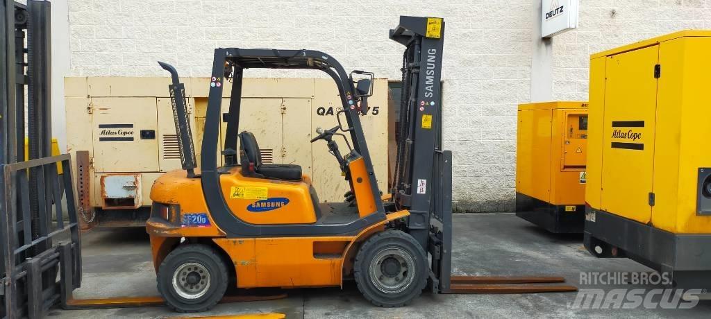 Samsung SF 20 D Дизельные погрузчики
