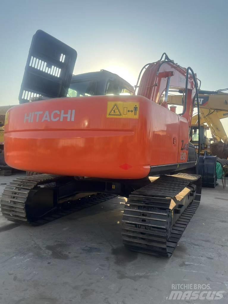 Hitachi ZX 120 Гусеничные экскаваторы