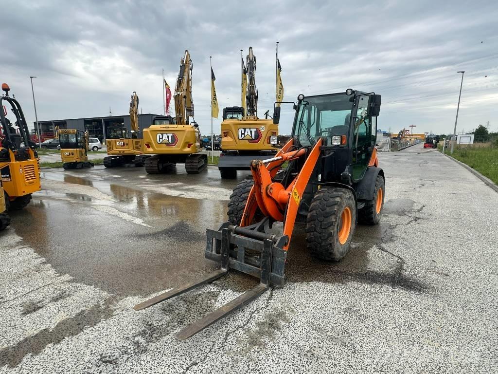 Komatsu WA 70 Фронтальные погрузчики
