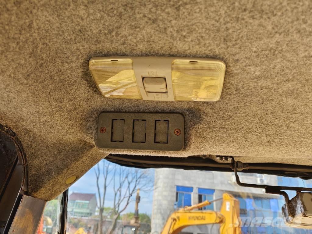 Komatsu WA 500-3 Фронтальные погрузчики