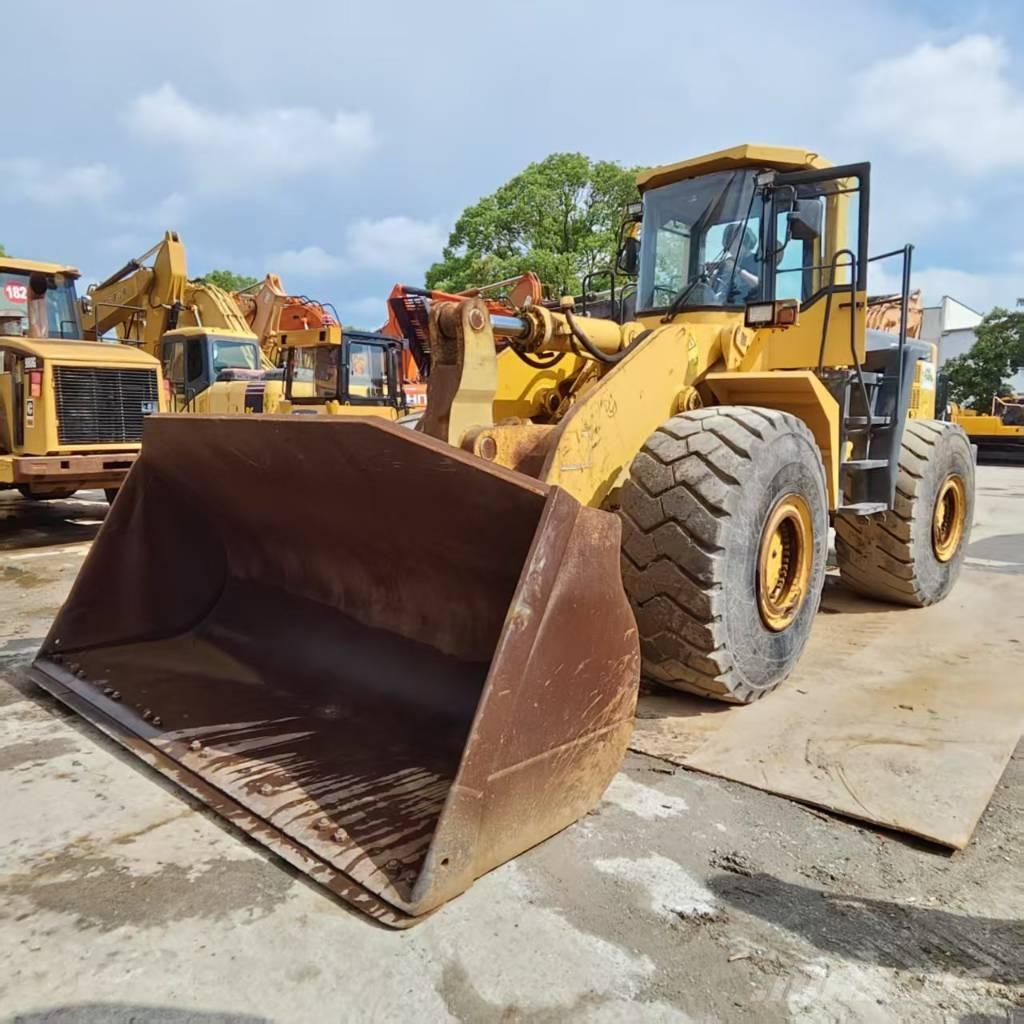 Komatsu WA 500-3 Фронтальные погрузчики
