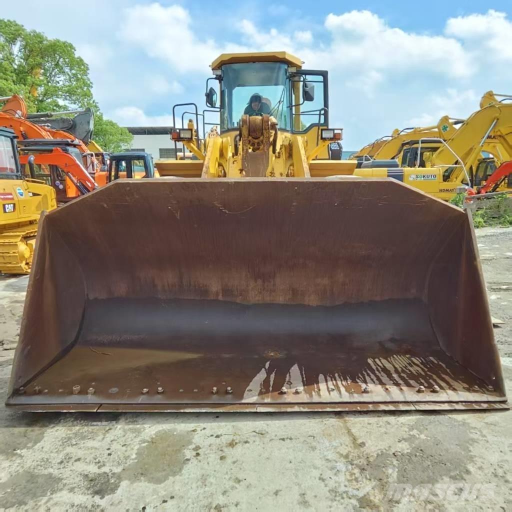 Komatsu WA 500-3 Фронтальные погрузчики