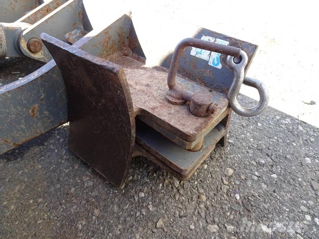 Takeuchi TB210 Мини-экскаваторы