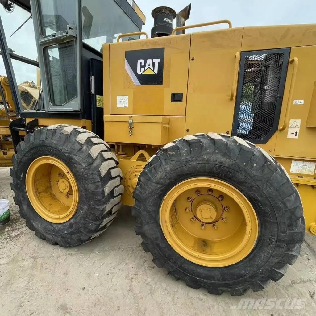 CAT 140K Грейдеры