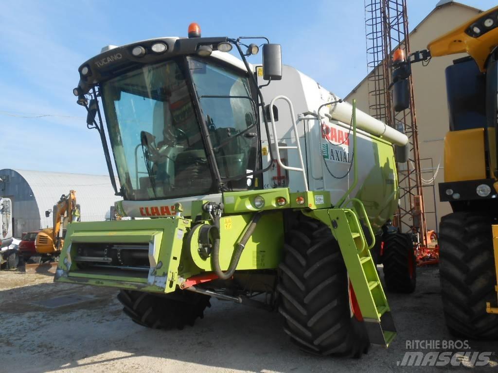 CLAAS Tucano 440 Зерноуборочные комбайны