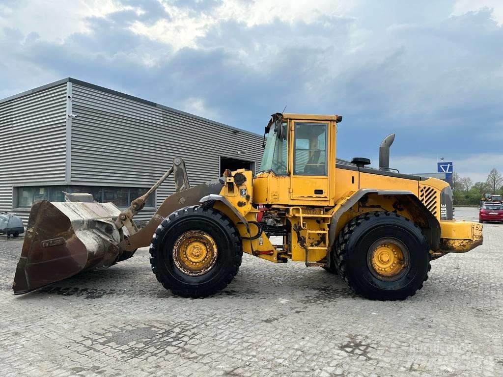 Volvo L120E Фронтальные погрузчики
