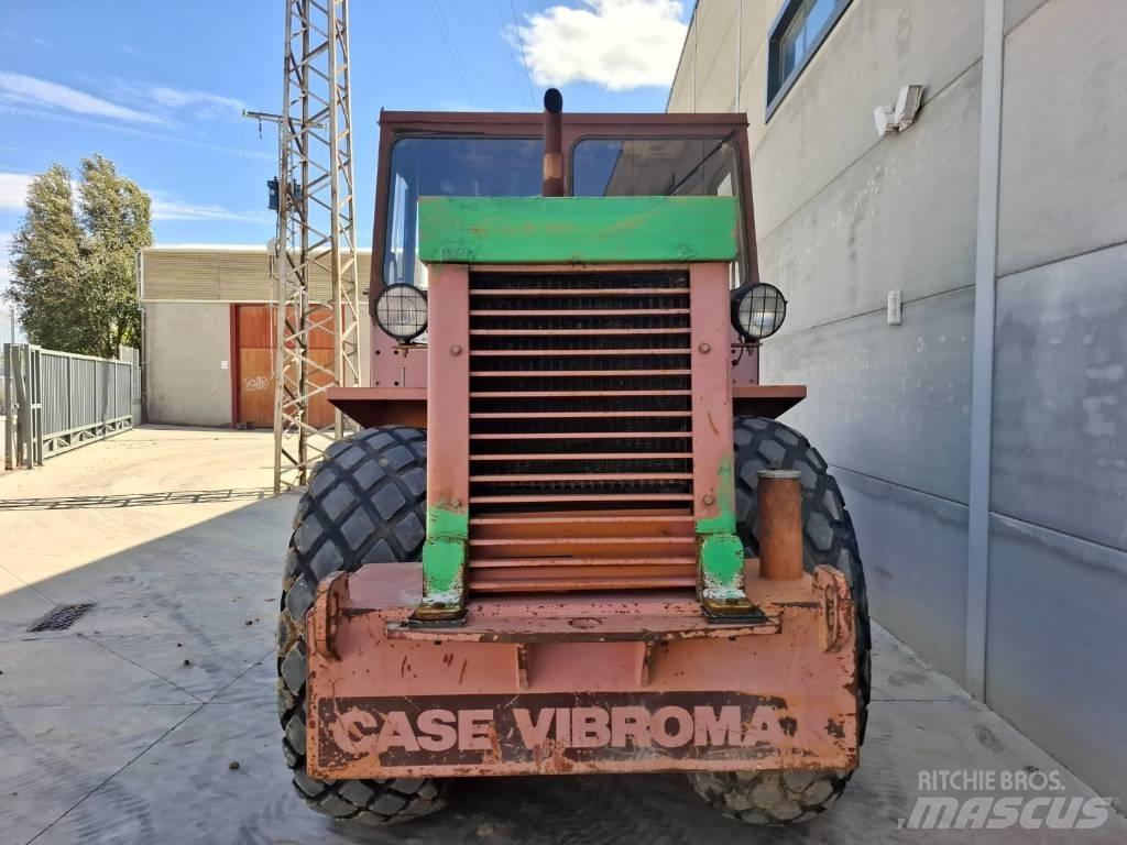 CASE Vibromax W1102D Грунтовые катки