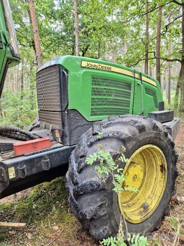 John Deere 1170 E Харвестеры