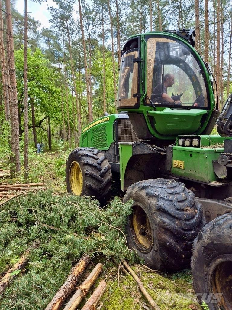 John Deere 1170 E Харвестеры