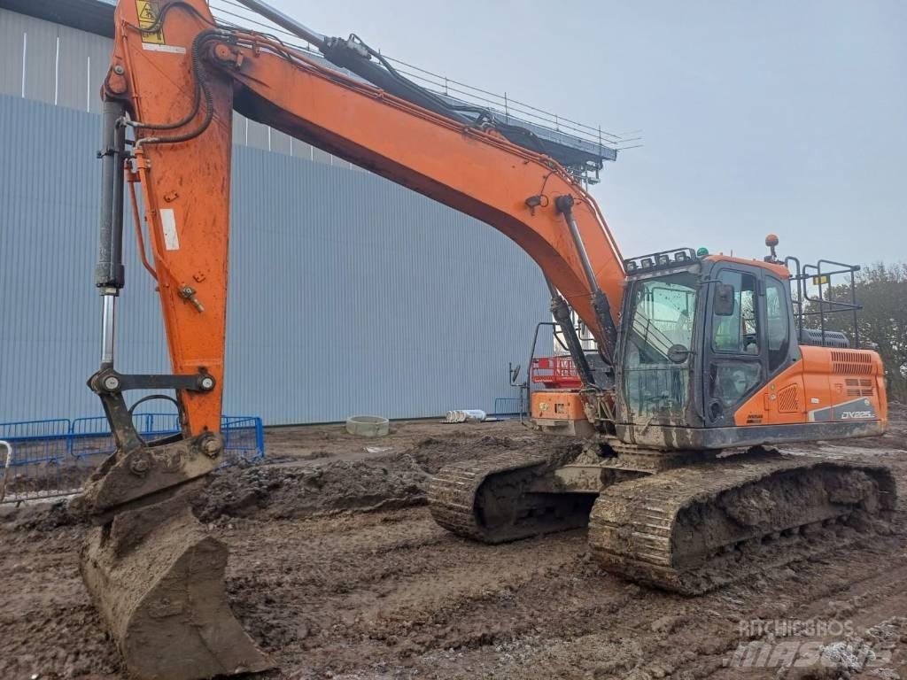 Doosan DX 225 LC-5 Гусеничные экскаваторы