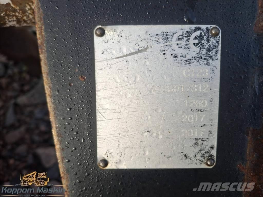 Komatsu c123 Харвестерные головки