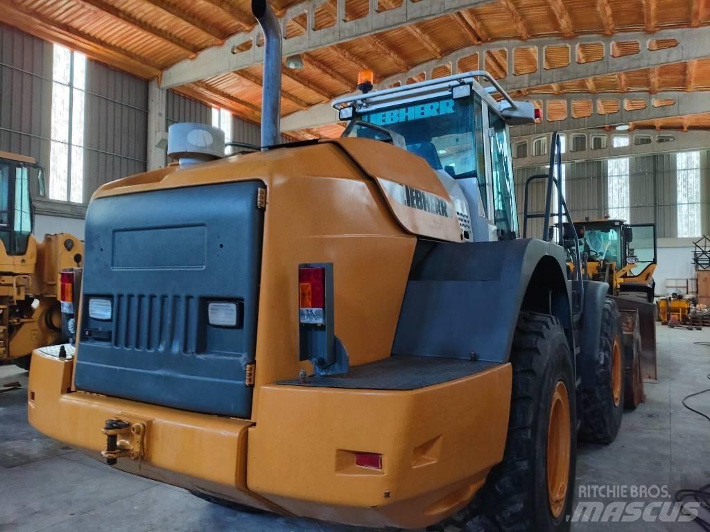 Liebherr 544 Фронтальные погрузчики