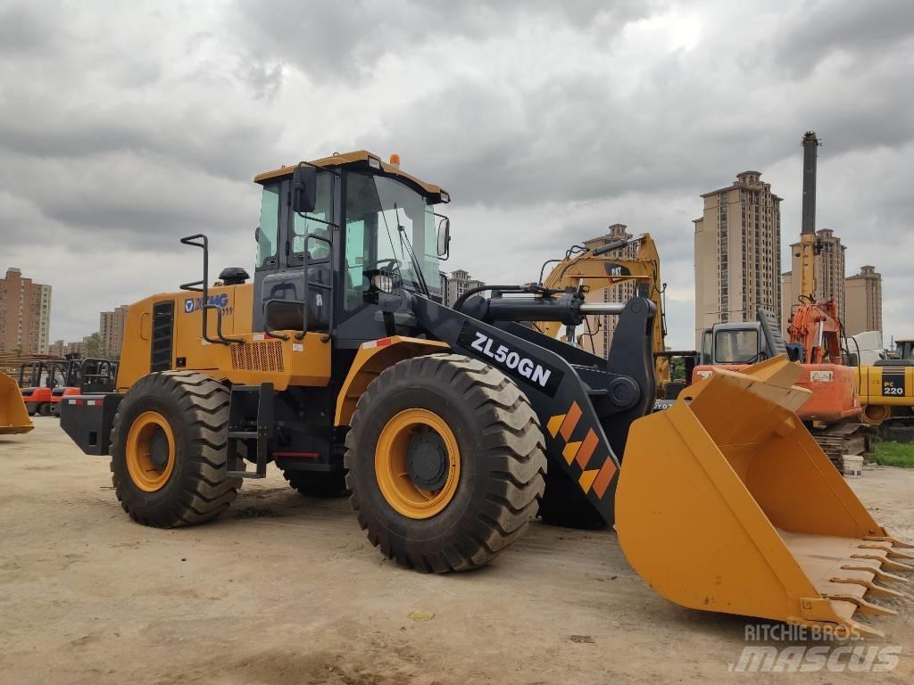 XCMG ZL50G Фронтальные погрузчики