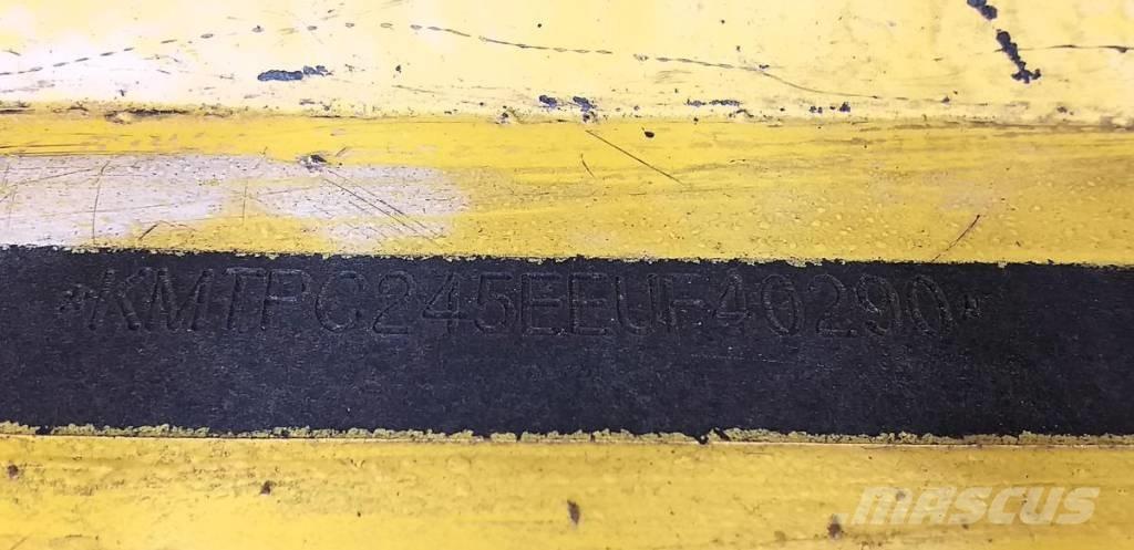 Komatsu PC 138 US-10 Гусеничные экскаваторы