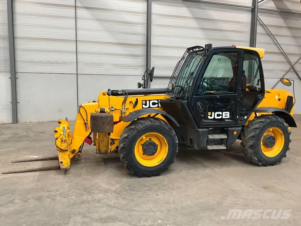JCB 535-125 Телескопические погрузчики