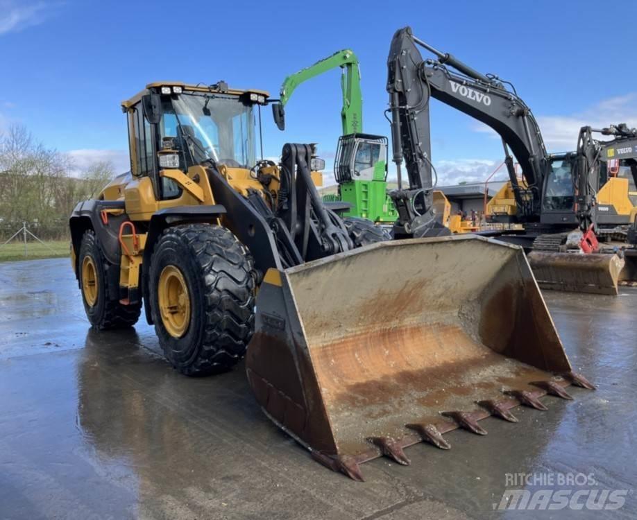 Volvo L120H Фронтальные погрузчики