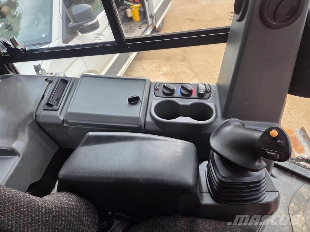 CAT D 5 K 2 LGP Гусеничные бульдозеры
