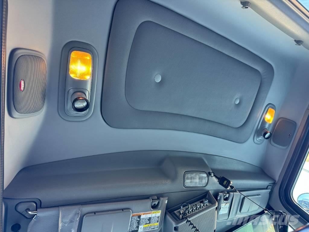 Peterbilt 389 Грузовики-Самосвалы