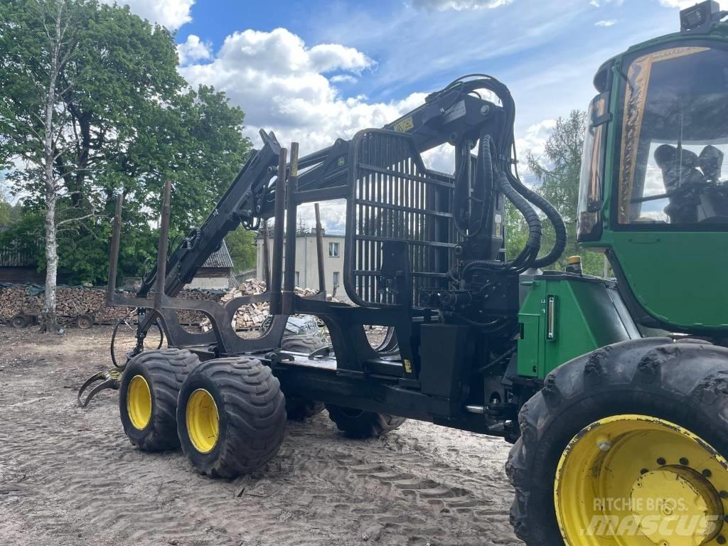 John Deere 1010 E Форвардеры