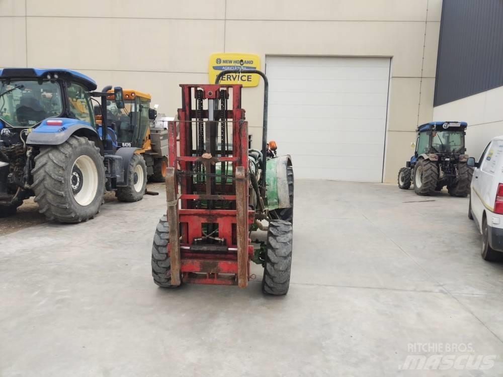John Deere 2450 Трактора