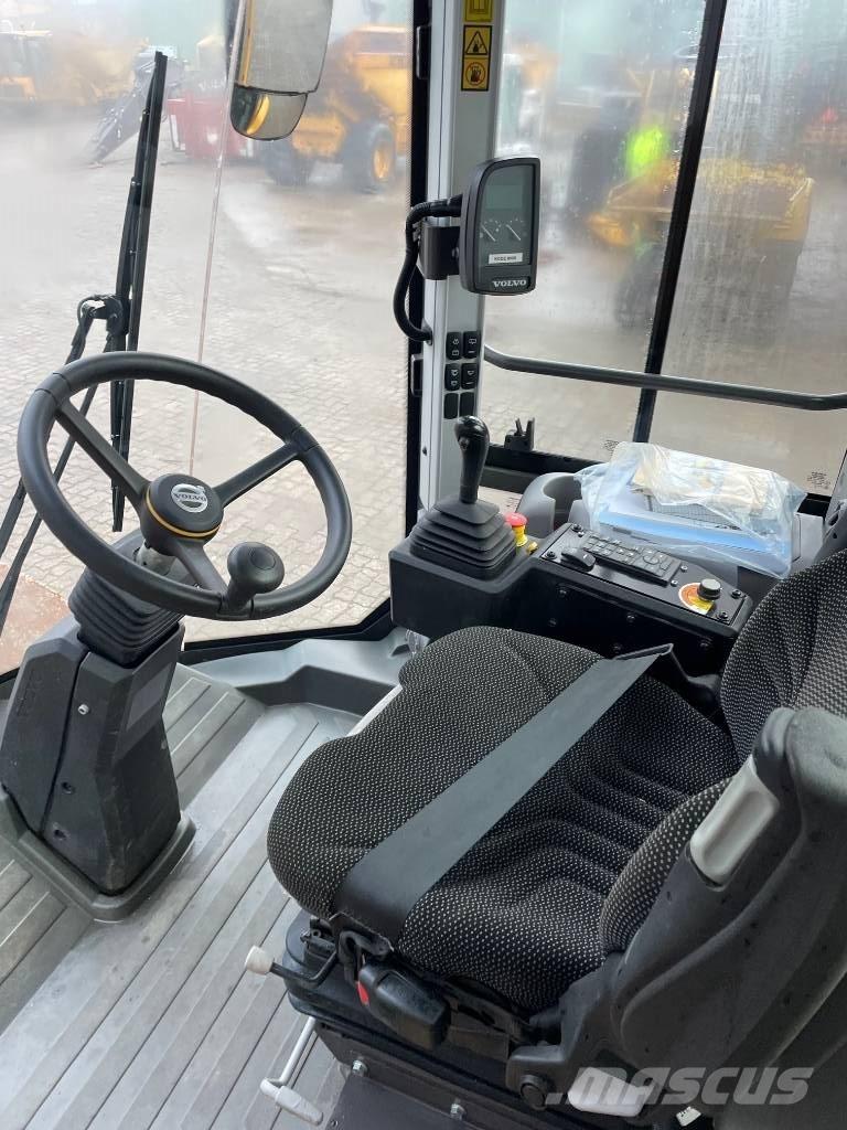 Volvo SD75B Грунтовые катки