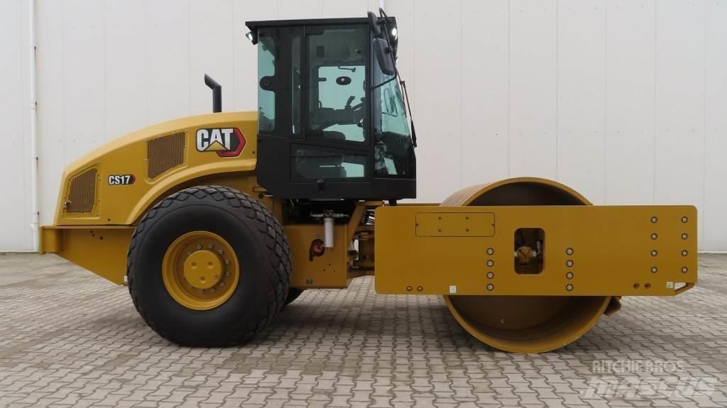 CAT CS17 Грунтовые катки