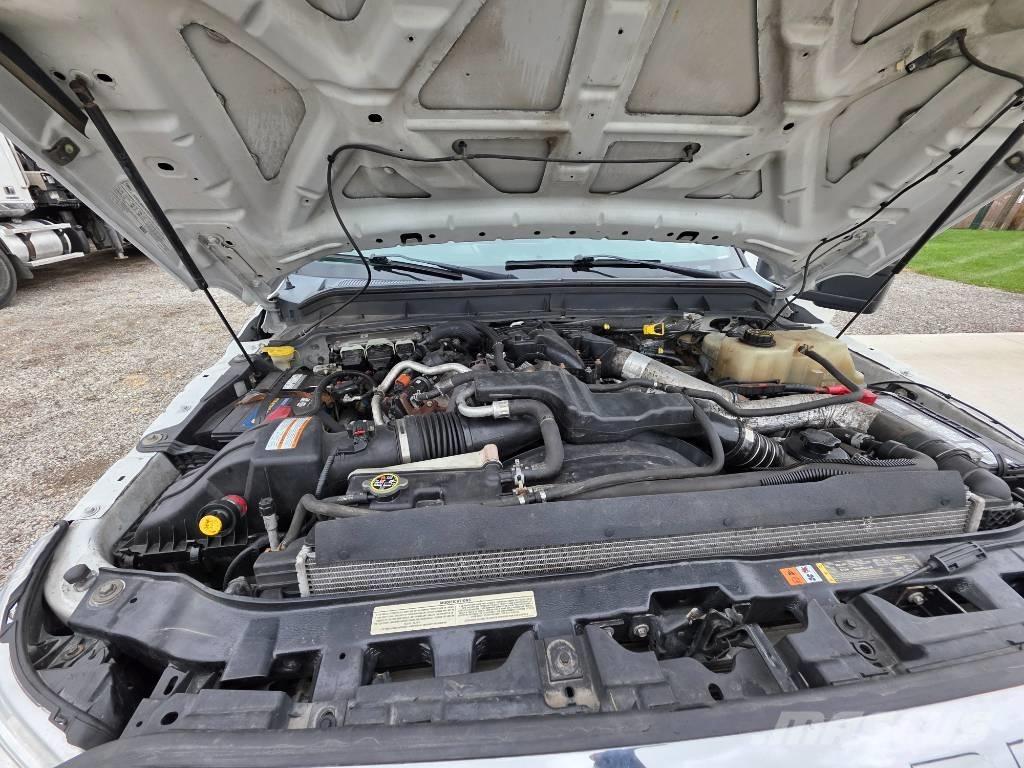 Ford F 550 Комбинированные дорожные машины