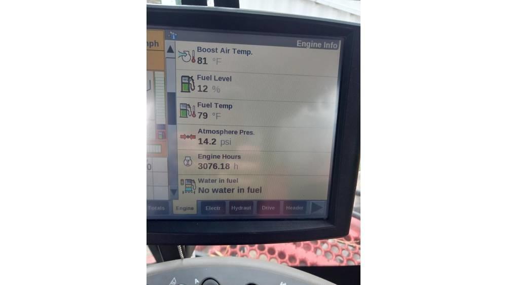 Case IH 8230 Зерноуборочные комбайны