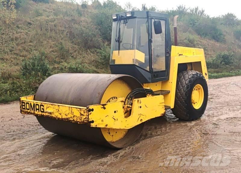 Bomag BW213 D Грунтовые катки