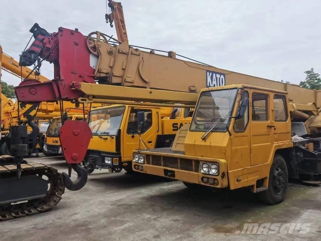 Kato 2500 KVA Автокраны