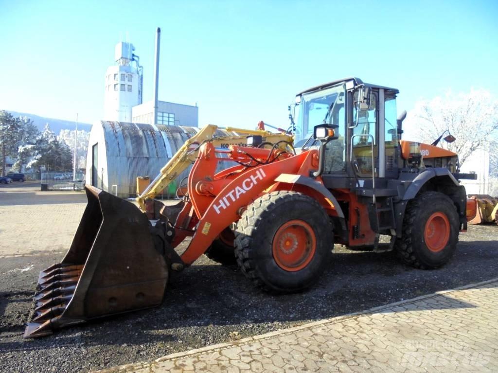 Hitachi ZW 180 Фронтальные погрузчики