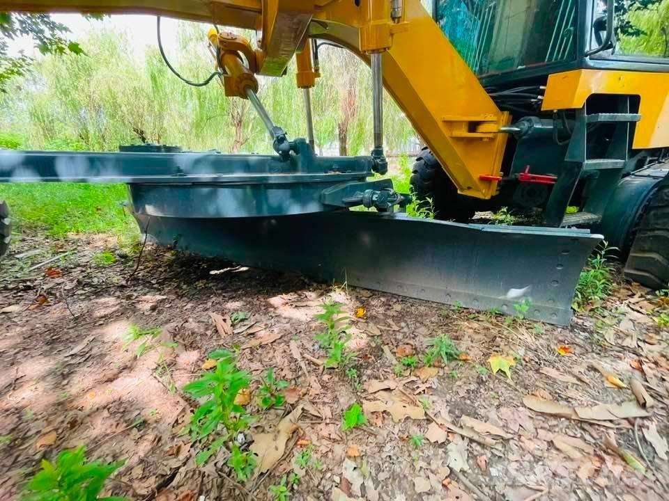 XCMG GR1803 Грейдеры