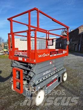 SkyJack SJ III 4632 Ножничные подъемники