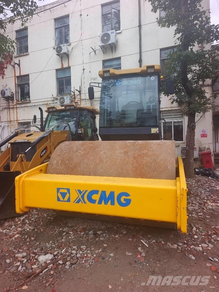 XCMG XS203J Грунтовые катки