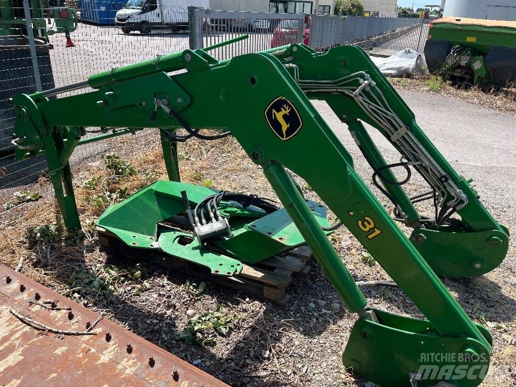 John Deere 731 Трактора с фронтальным погрузчиком