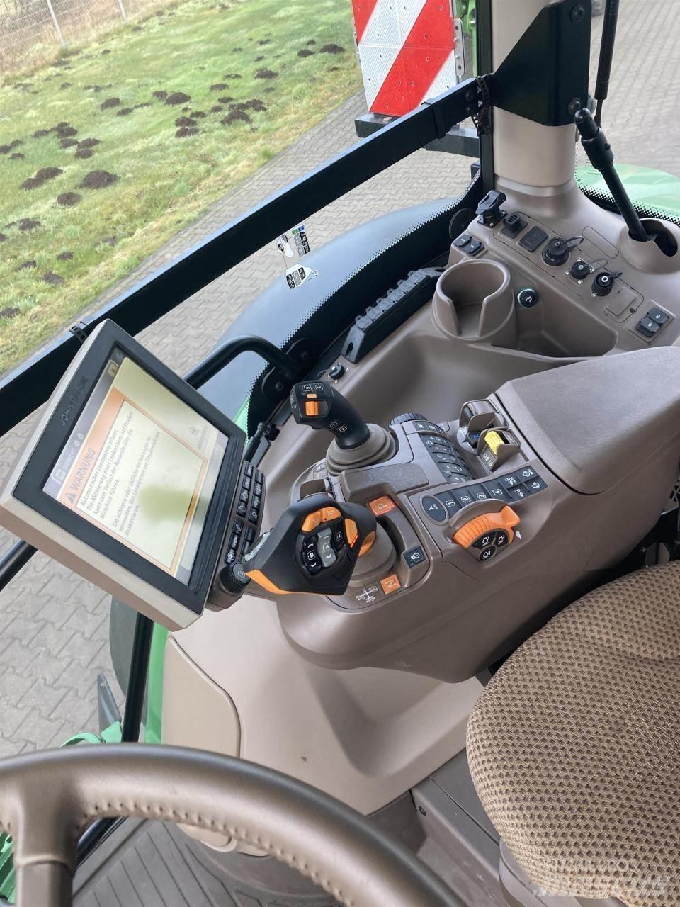 John Deere 6R 195 Трактора