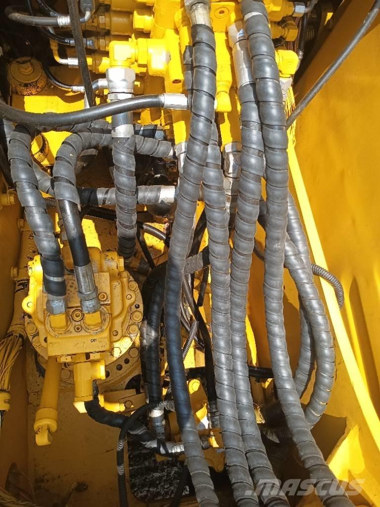 Komatsu PC 130 Гусеничные экскаваторы