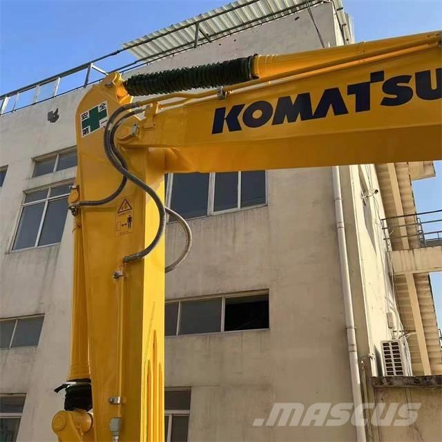 Komatsu PC 210 Гусеничные экскаваторы