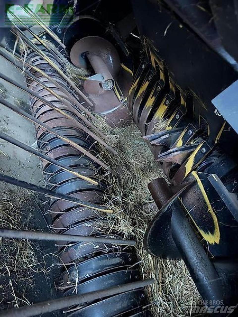 New Holland d1010 Тюковые пресс-подборщики