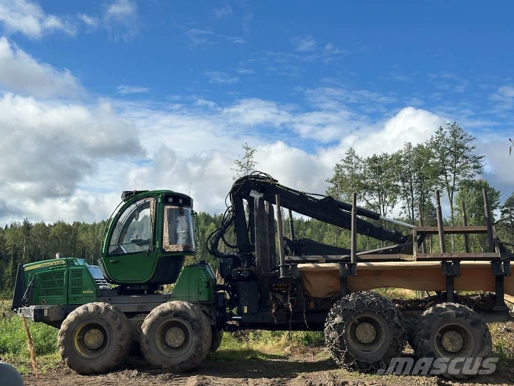 John Deere 1210 E Форвардеры
